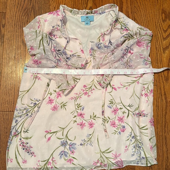 NWOT CeCe Floral Top, Size S Barbiecore - Picture 4 of 7